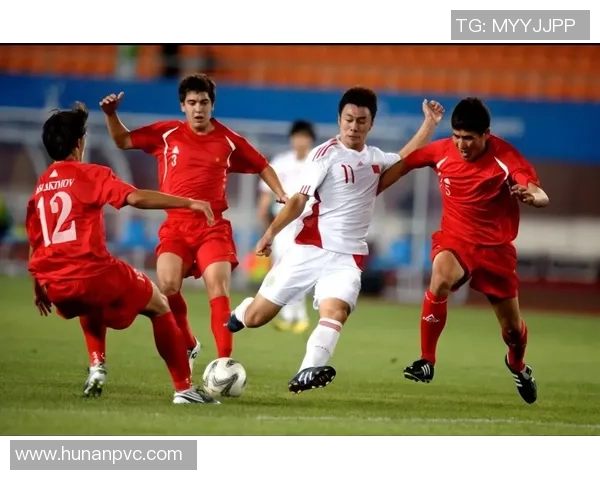 从巅峰到低谷解析迅速陨落的足球明星背后的故事与教训 从巅峰到低谷解析迅速陨落的足球明星背后的故事与教训